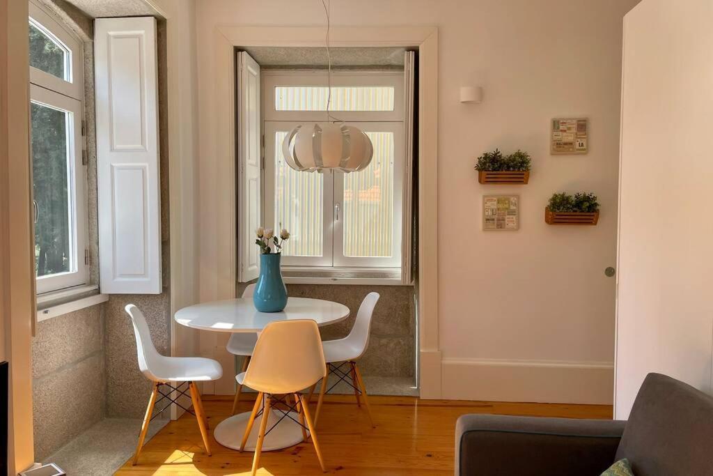 Santo Antonio Cozy Apartment Порто Екстериор снимка