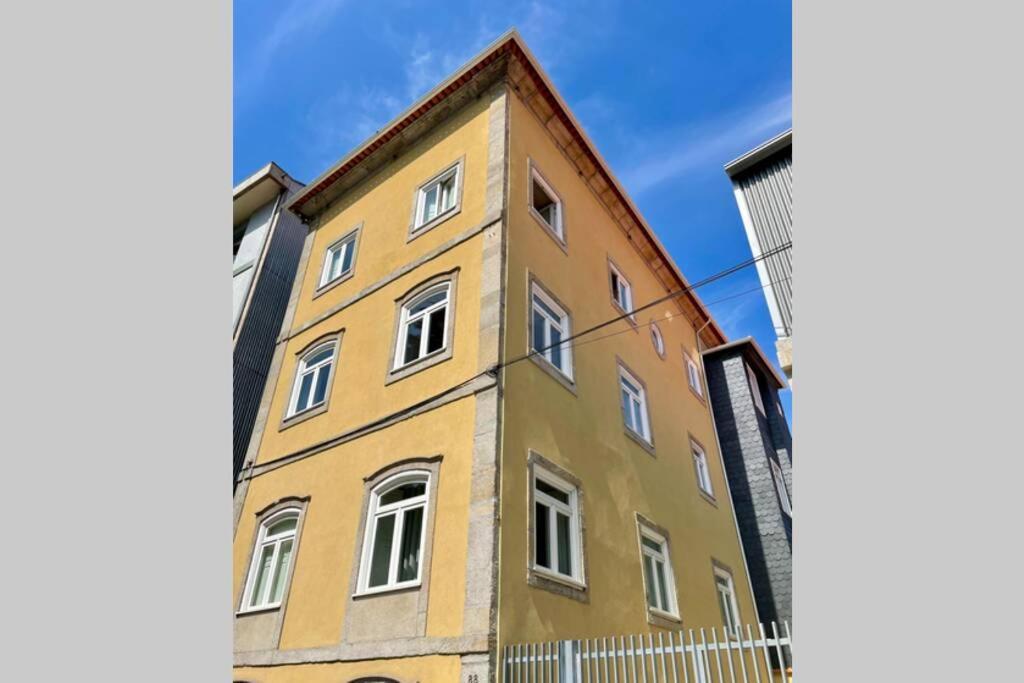 Santo Antonio Cozy Apartment Порто Екстериор снимка
